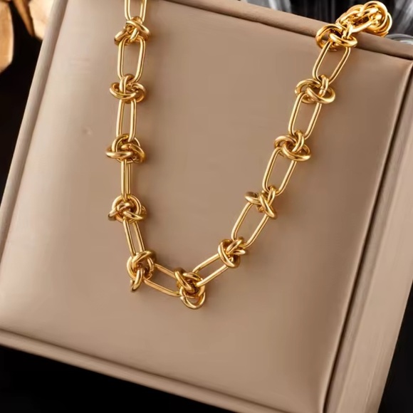 Anthropologie adjustable gold color unique Chain Necklace